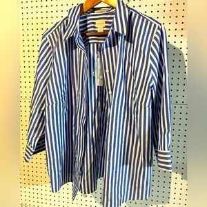 NWT No Iron Chicos striped blouse with 3/4 sleeve, button accents on back